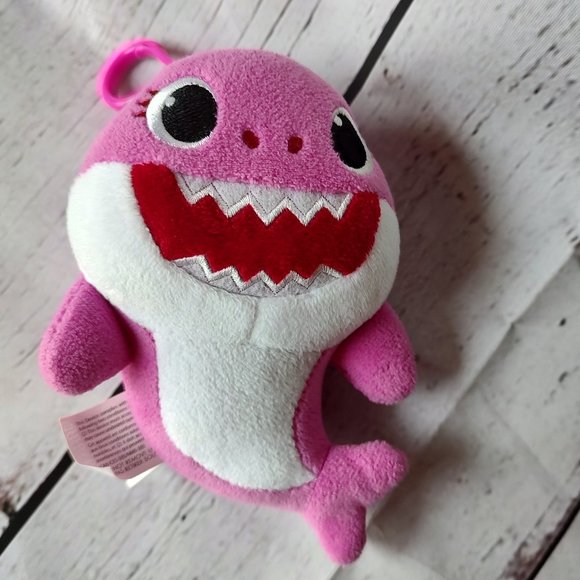 Pinkfong Baby Shark Plush Keychain backpack clip mommy shark pink shark - Picture 1 of 6